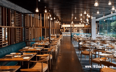 上海注冊酒店管理公司時如何撰寫包含工藝美術品及禮儀用品制造的經營范圍